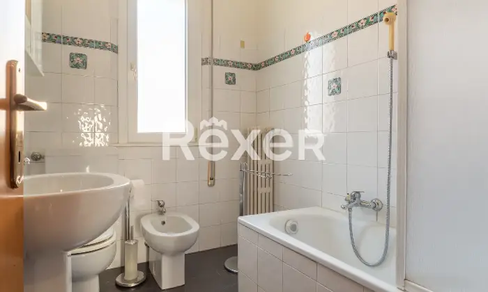 Rexer-Ferrara-Porzione-di-bifamiliare-con-ingresso-indipendente-Altro