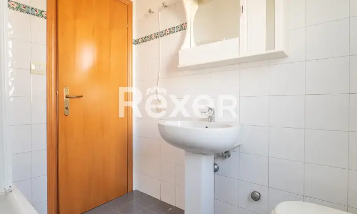 Rexer-Ferrara-Porzione-di-bifamiliare-con-ingresso-indipendente-Altro