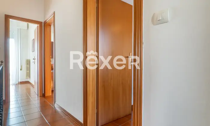 Rexer-Ferrara-Porzione-di-bifamiliare-con-ingresso-indipendente-Altro