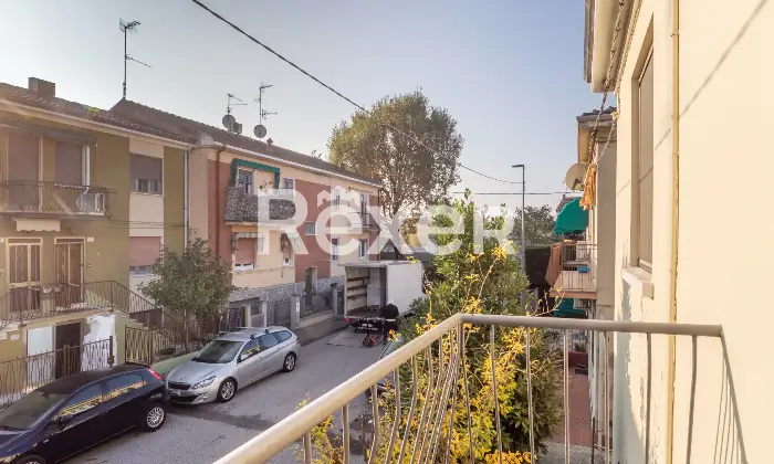 Rexer-Ferrara-Porzione-di-bifamiliare-con-ingresso-indipendente-Altro