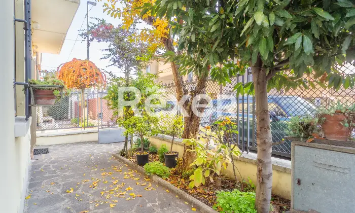 Rexer-Ferrara-Porzione-di-bifamiliare-con-ingresso-indipendente-Altro