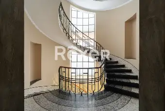 Rexer-Milano-Eleganza-Storica-e-Potenziale-Moderno-a-Due-Passi-da-Corso-Buenos-Aires-Altro