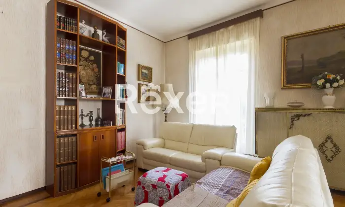 Rexer-Rosta-Casa-indipendente-con-giardino-privato-Altro