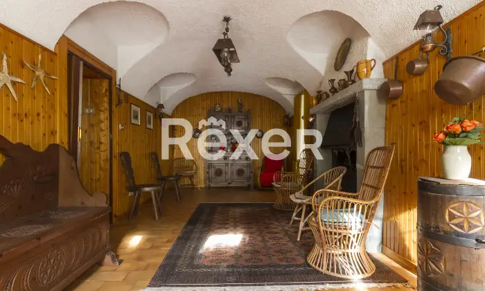 Rexer-Rosta-Casa-indipendente-con-giardino-privato-Altro