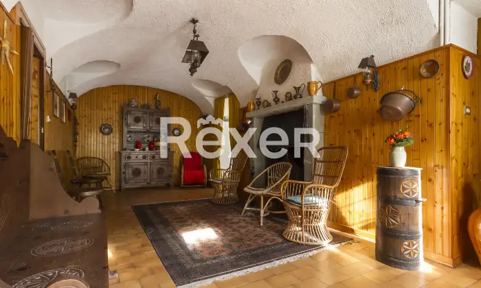 Rexer-Rosta-Casa-indipendente-con-giardino-privato-Altro