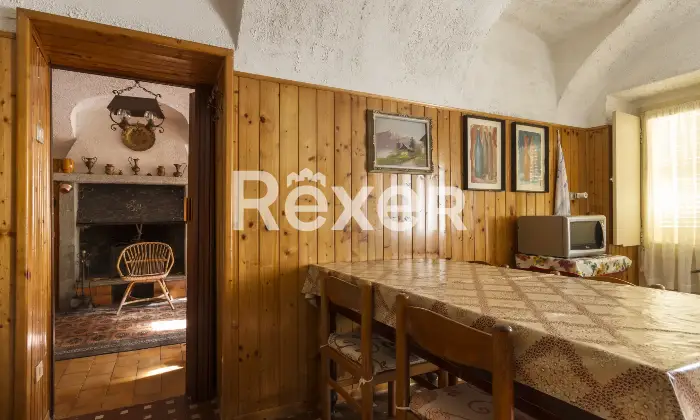 Rexer-Rosta-Casa-indipendente-con-giardino-privato-Altro