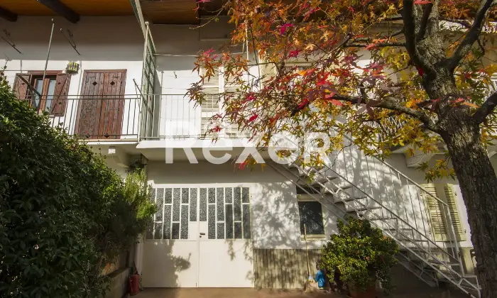 Rexer-Rosta-Casa-indipendente-con-giardino-privato-Altro