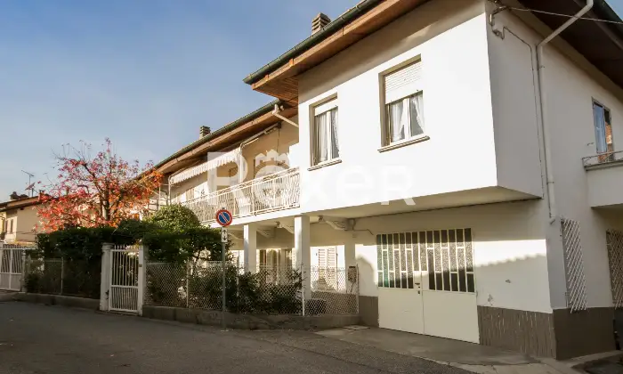 Rexer-Rosta-Casa-indipendente-con-giardino-privato-Altro