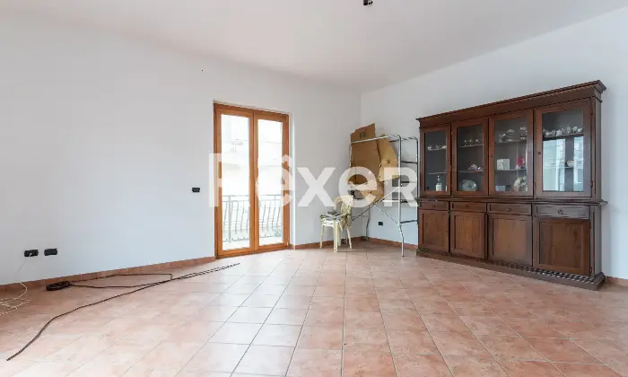 Rexer-Spezzano-Albanese-Intero-stabile-residenziale-con-due-locali-commerciali-Altro