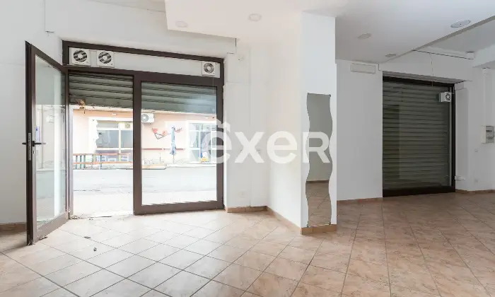 Rexer-Spezzano-Albanese-Intero-stabile-residenziale-con-due-locali-commerciali-Altro