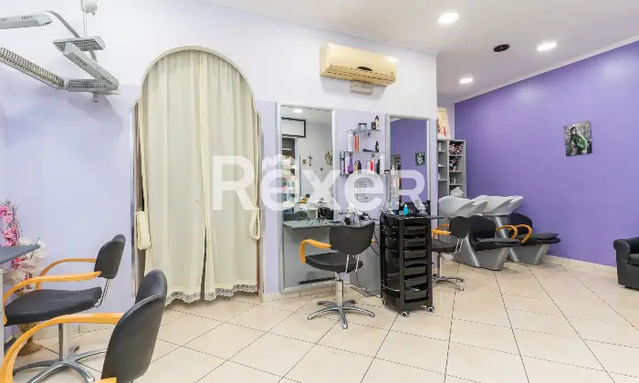 Rexer-Spezzano-Albanese-Intero-stabile-residenziale-con-due-locali-commerciali-Altro