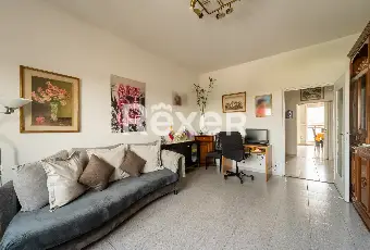 Rexer-Milano-Vendesi-tre-locali-cantina-e-box-auto-Altro