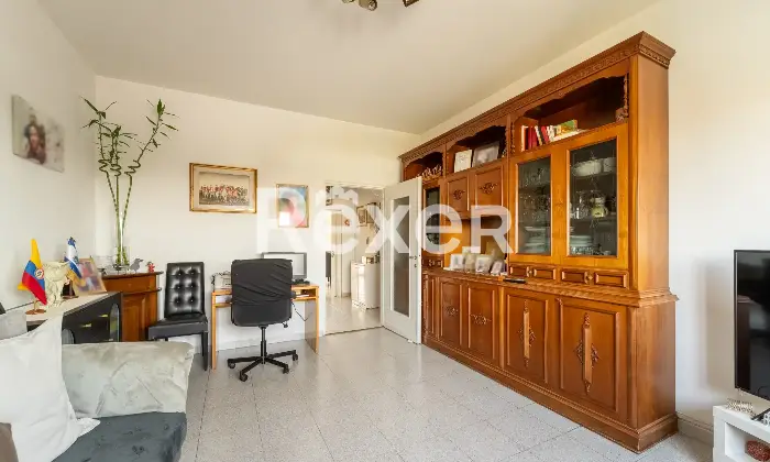 Rexer-Milano-Vendesi-tre-locali-cantina-e-box-auto-Altro