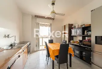 Rexer-Milano-Vendesi-tre-locali-cantina-e-box-auto-Altro