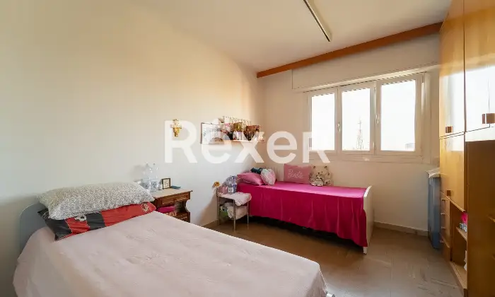 Rexer-Milano-Vendesi-tre-locali-cantina-e-box-auto-Altro