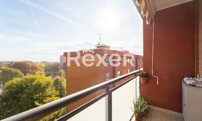 Rexer-Milano-Vendesi-tre-locali-cantina-e-box-auto-Altro