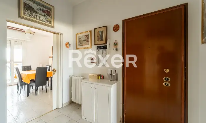 Rexer-Milano-Vendesi-tre-locali-cantina-e-box-auto-Altro