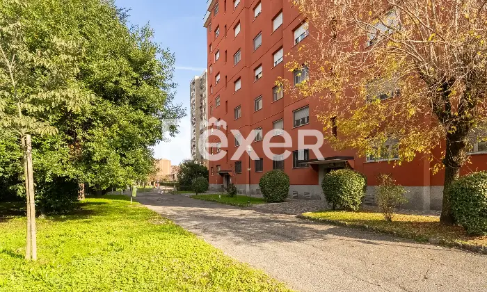 Rexer-Milano-Vendesi-tre-locali-cantina-e-box-auto-Altro