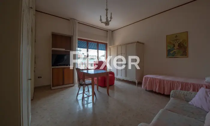 Rexer-Caserta-Appartamento-con-affaccio-sulla-Reggia-Altro