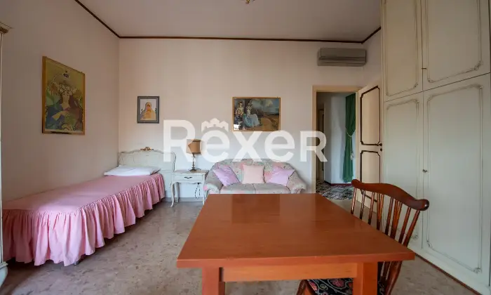 Rexer-Caserta-Appartamento-con-affaccio-sulla-Reggia-Altro