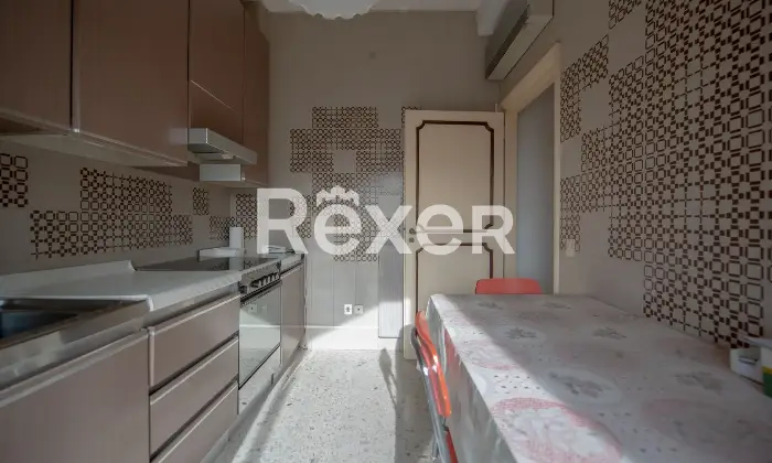 Rexer-Caserta-Appartamento-con-affaccio-sulla-Reggia-Altro