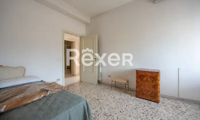 Rexer-Caserta-Appartamento-con-affaccio-sulla-Reggia-Altro