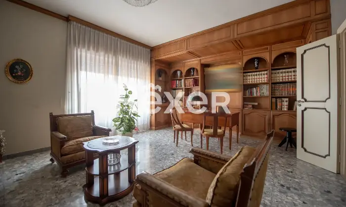 Rexer-Caserta-Appartamento-con-affaccio-sulla-Reggia-Altro