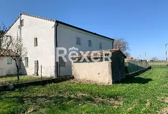 Rexer-Sermide-e-Felonica-Casa-indipendente-con-ampi-magazzini-e-mq-di-terreno-a-Sermide-e-Felonica-Altro