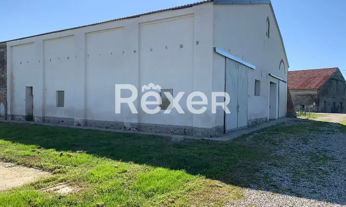 Rexer-Sermide-e-Felonica-Casa-indipendente-con-ampi-magazzini-e-mq-di-terreno-a-Sermide-e-Felonica-Altro