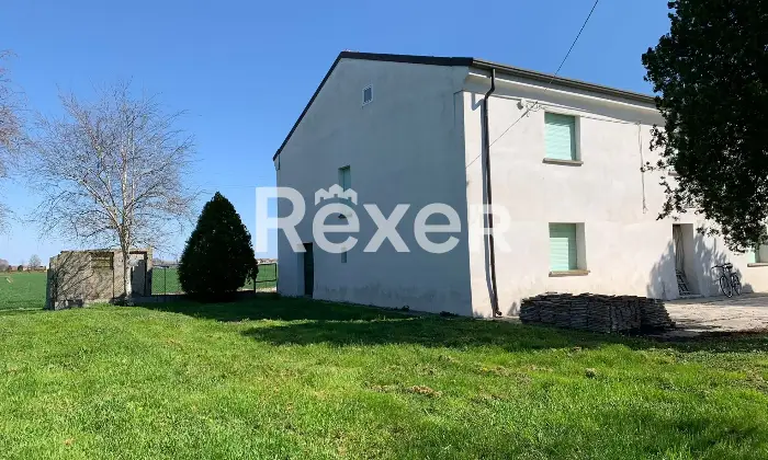 Rexer-Sermide-e-Felonica-Casa-indipendente-con-ampi-magazzini-e-mq-di-terreno-a-Sermide-e-Felonica-Altro