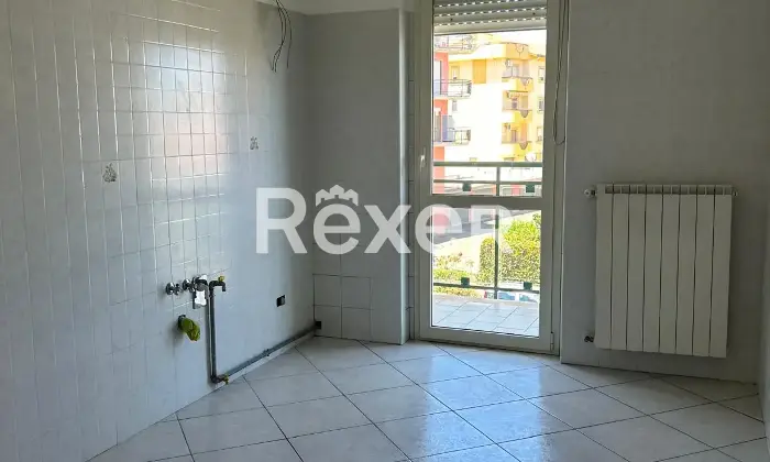 Rexer-Fossacesia-Appartamento-luminoso-di-mq-con-box-e-cantinola-al-piano-con-ascensore-Altro