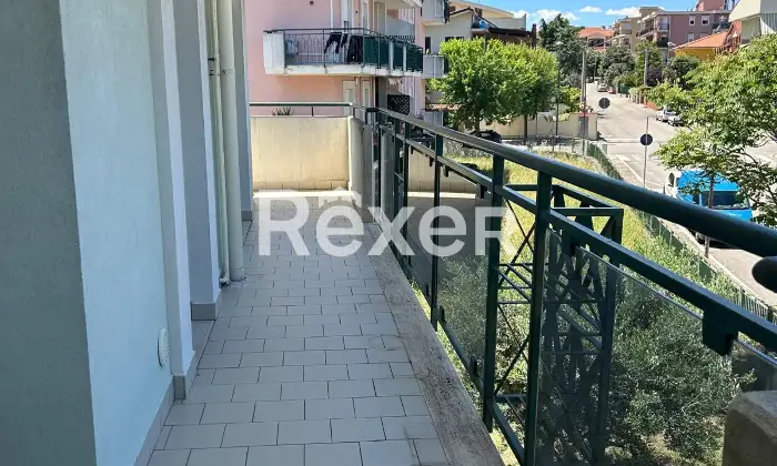 Rexer-Fossacesia-Appartamento-luminoso-di-mq-con-box-e-cantinola-al-piano-con-ascensore-Altro