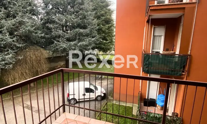 Rexer-Pozzo-dAdda-Appartamento-al-primo-piano-con-box-auto-e-cantina-Altro