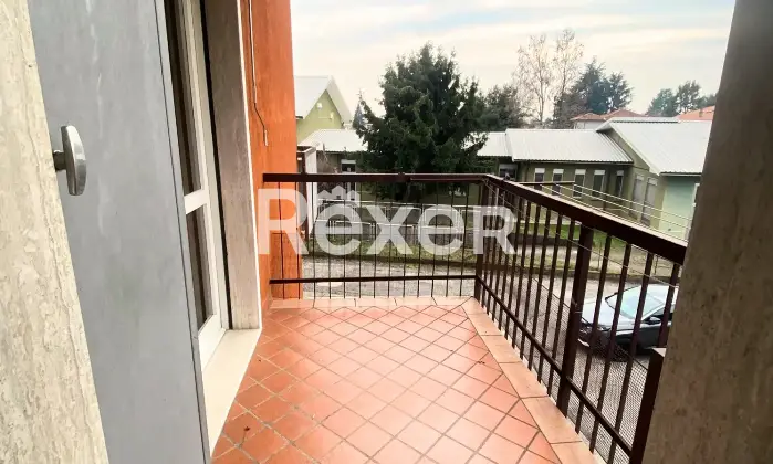 Rexer-Pozzo-dAdda-Appartamento-al-primo-piano-con-box-auto-e-cantina-Altro