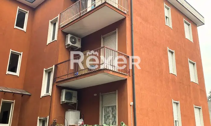 Rexer-Pozzo-dAdda-Appartamento-al-primo-piano-con-box-auto-e-cantina-Altro