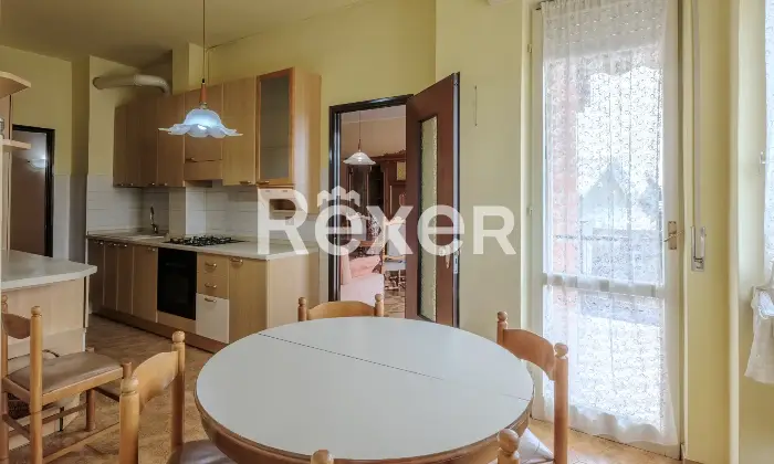 Rexer-Pozzo-dAdda-Appartamento-al-primo-piano-con-box-auto-e-cantina-Altro