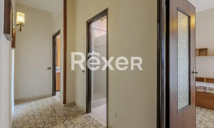 Rexer-Pozzo-dAdda-Appartamento-al-primo-piano-con-box-auto-e-cantina-Altro