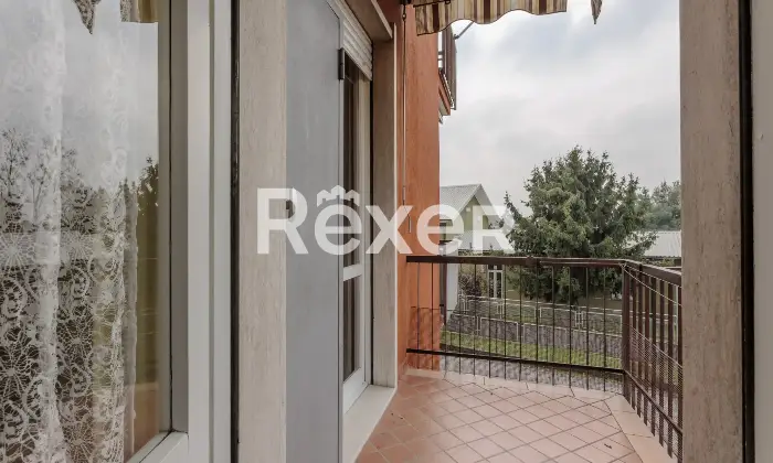 Rexer-Pozzo-dAdda-Appartamento-al-primo-piano-con-box-auto-e-cantina-Altro