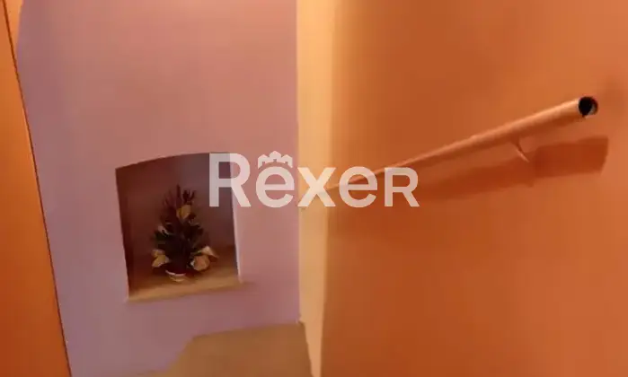 Rexer-Valentano-Palazzina-cielo-terra-in-vendita-Altro