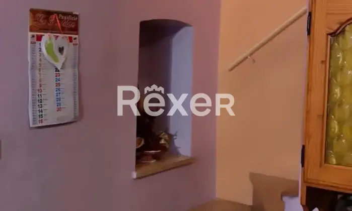Rexer-Valentano-Palazzina-cielo-terra-in-vendita-Altro