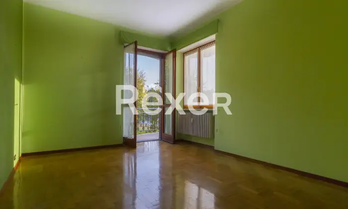 Rexer-Moncalieri-Ampio-quadrilocale-tripla-esposizione-in-stato-originale-con-box-auto-Altro