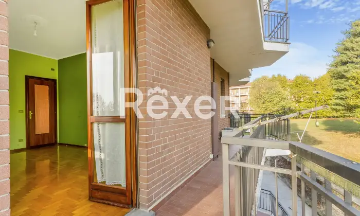 Rexer-Moncalieri-Ampio-quadrilocale-tripla-esposizione-in-stato-originale-con-box-auto-Altro