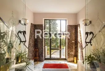 Rexer-Moncalieri-Ampio-quadrilocale-tripla-esposizione-in-stato-originale-con-box-auto-Altro