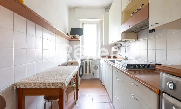 Rexer-Milano-Luminoso-Quadrilocale-piano-alto-comodissimo-per-la-MM-Altro