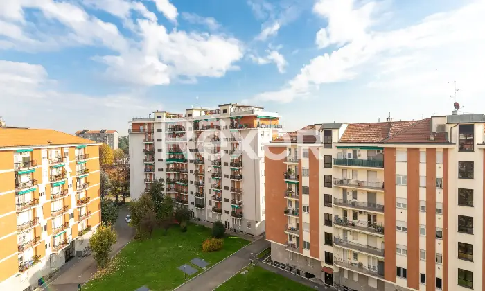 Rexer-Milano-Luminoso-Quadrilocale-piano-alto-comodissimo-per-la-MM-Altro