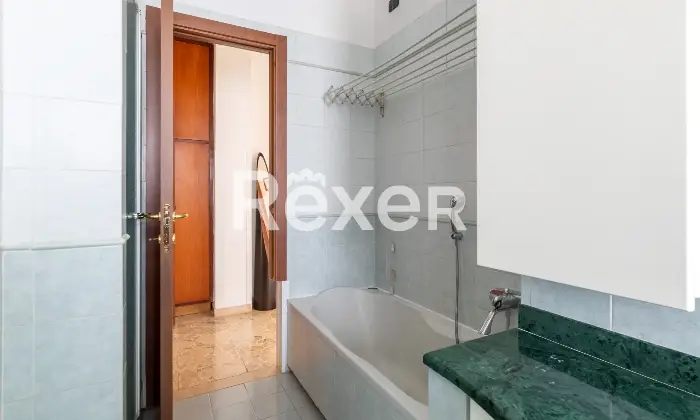 Rexer-Milano-Luminoso-Quadrilocale-piano-alto-comodissimo-per-la-MM-Altro