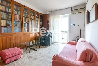 Rexer-Milano-Luminoso-Quadrilocale-piano-alto-comodissimo-per-la-MM-Altro