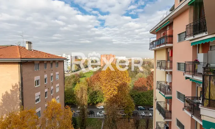 Rexer-Milano-Luminoso-Quadrilocale-piano-alto-comodissimo-per-la-MM-Altro