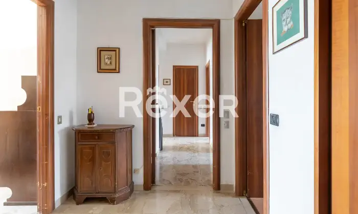 Rexer-Milano-Luminoso-Quadrilocale-piano-alto-comodissimo-per-la-MM-Altro