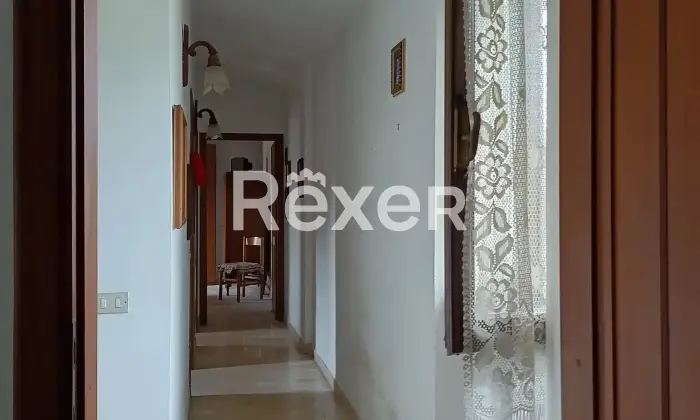 Rexer-Pietrasanta-Casa-singola-su-due-livelli-con-resede-esclusiva-porticato-e-box-auto-Altro